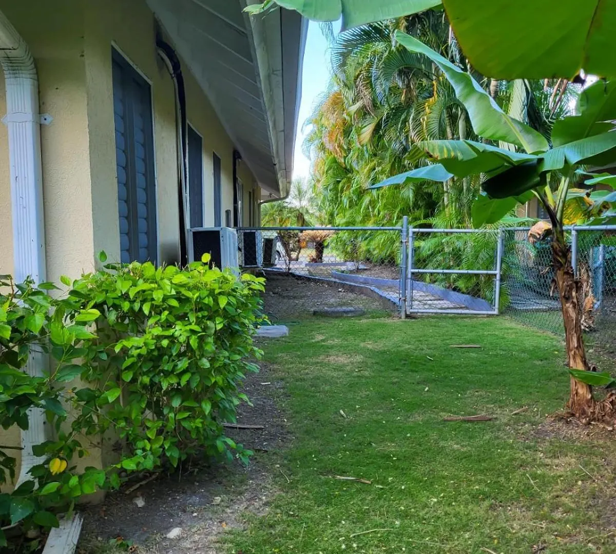 Kk'S Elite Escape With Private Beach Richmond Jamajka